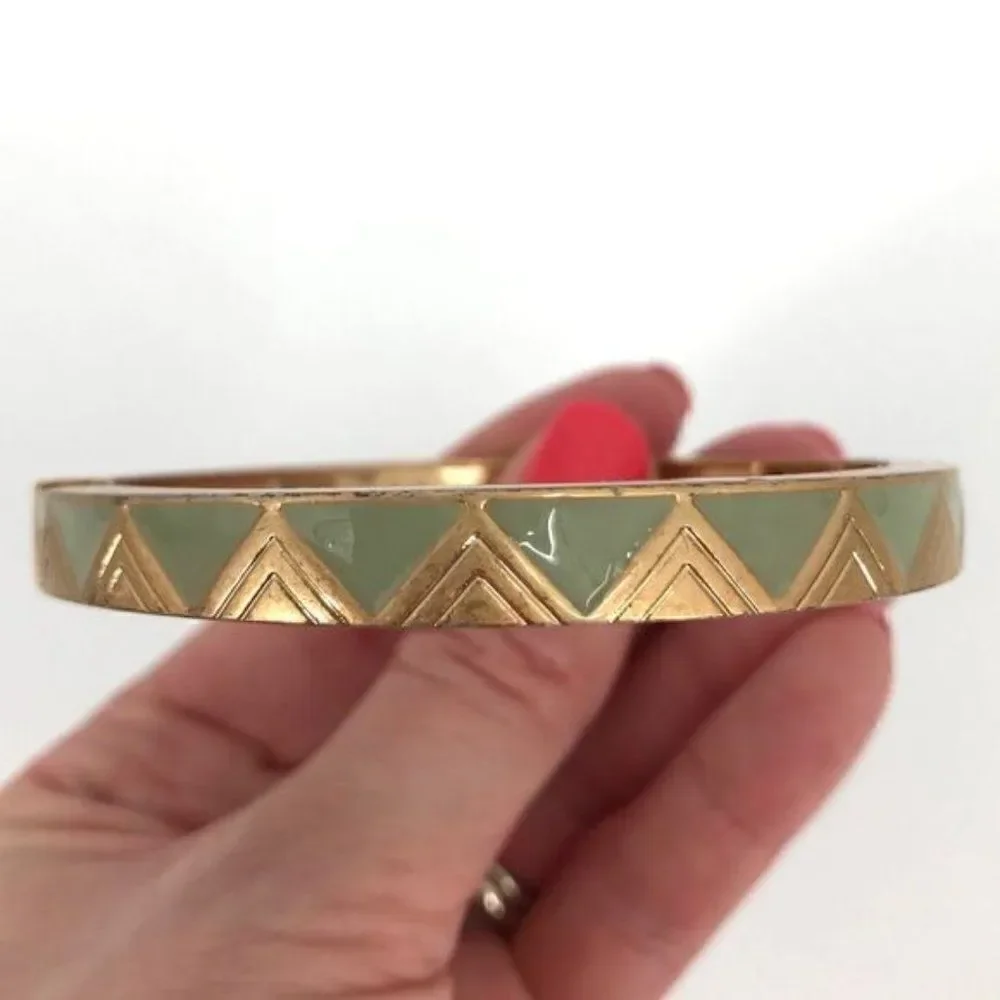 Lia Sophia “On Point” gold tone green bangle bracelet tribal aztec size medium‎